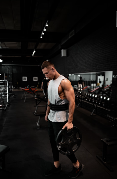 A man working out after having organic Cordyceps mushroom powder.